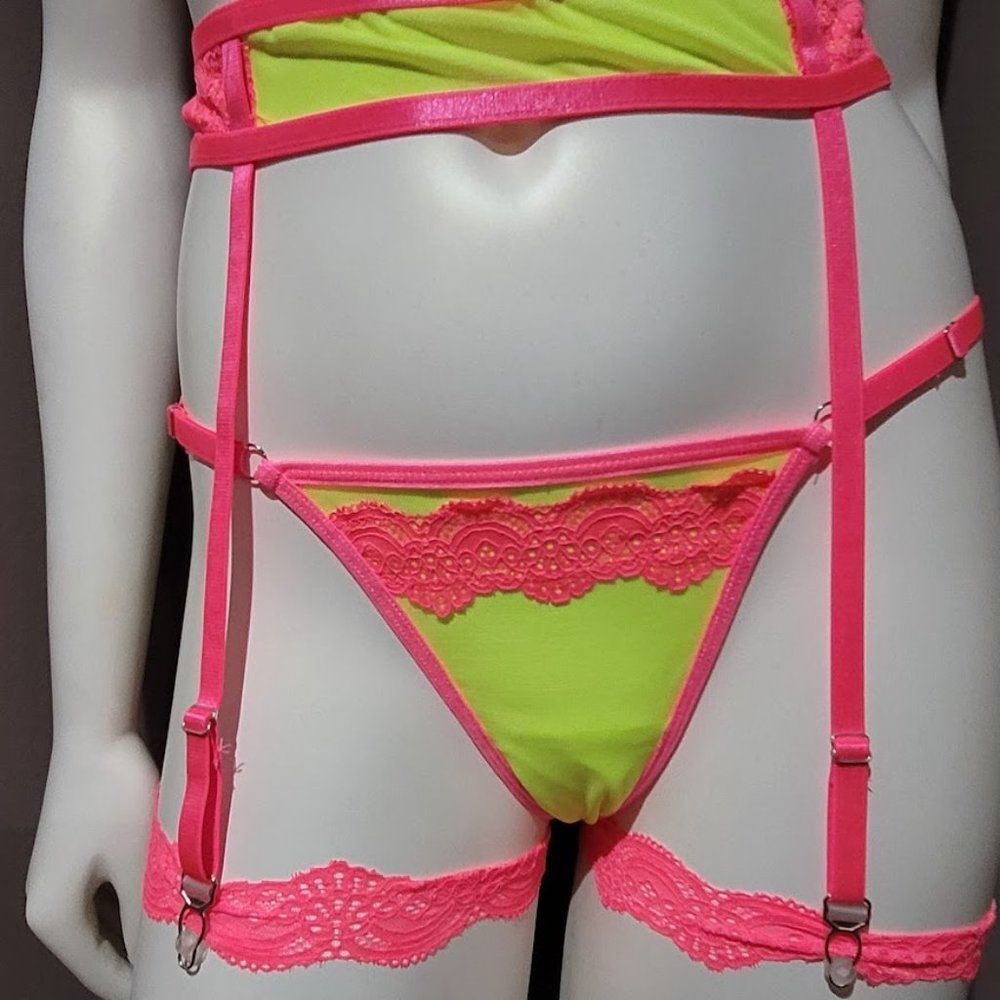 Neon Lace Trim Underwire Garter Lingerie Set - Picture 8 of 11